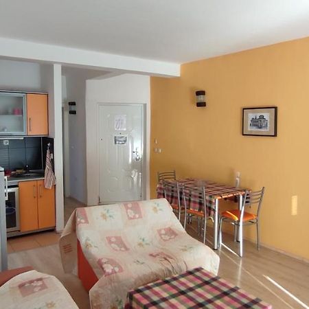Apartments Vela - Pestani, โอครีด ภายนอก รูปภาพ
