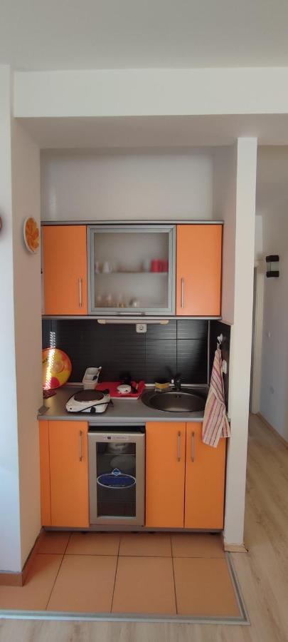 Apartments Vela - Pestani, โอครีด ภายนอก รูปภาพ